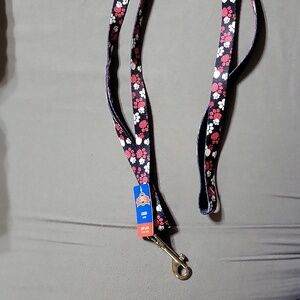 Great Choice - Dog Leash - 5/8" x 6 FT - Paw Print Design - Black